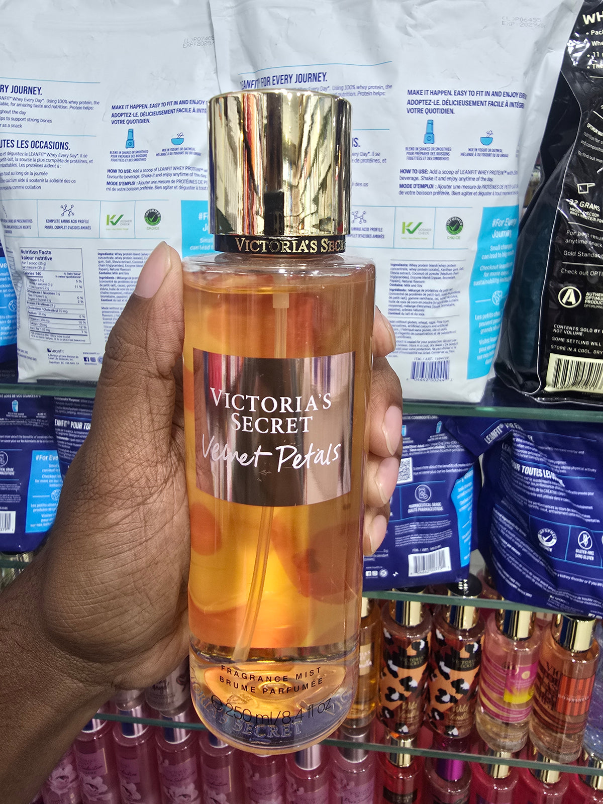 Victoria's Secret Velvet Petals Fragrance Mist (250ml)