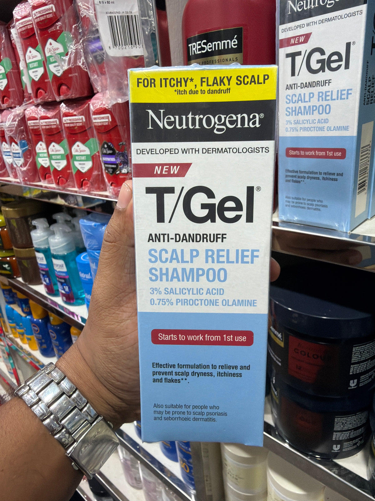 Neutrogena T/Gel Scalp Relief 3% Saklicylic Acid & 0.75% Piroctone Olamine Anti-Dandruff Shampoo 150ml