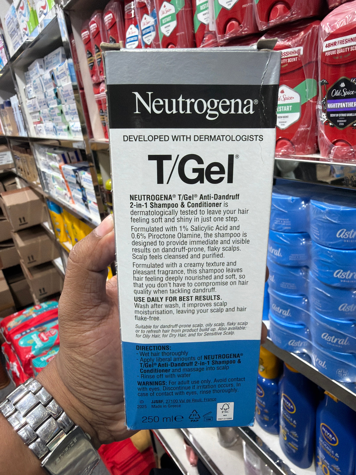 Neutrogena T-Gel 2 in 1 Anti Dandruff Shampoo And Conditioner 250ml