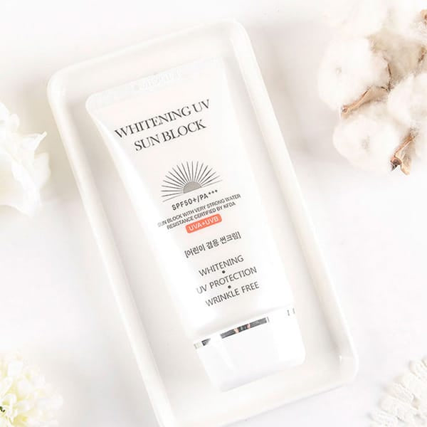 Jigott Whitening UV Sun Block Cream – 70ml