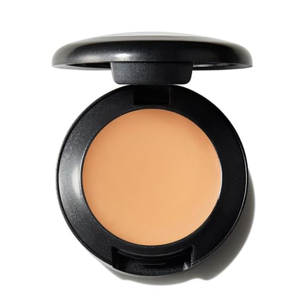 MAC Studio Finish Spf 35 Concealer - NC20 in bd