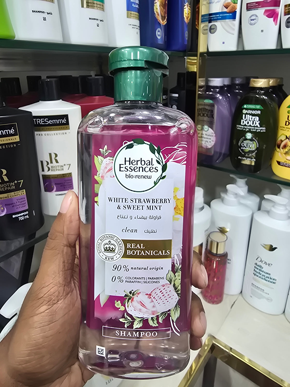 Herbal Essences Bio Renew Clean White Strawberry & Sweet Mint Shampoo 400ml (Thailand)
