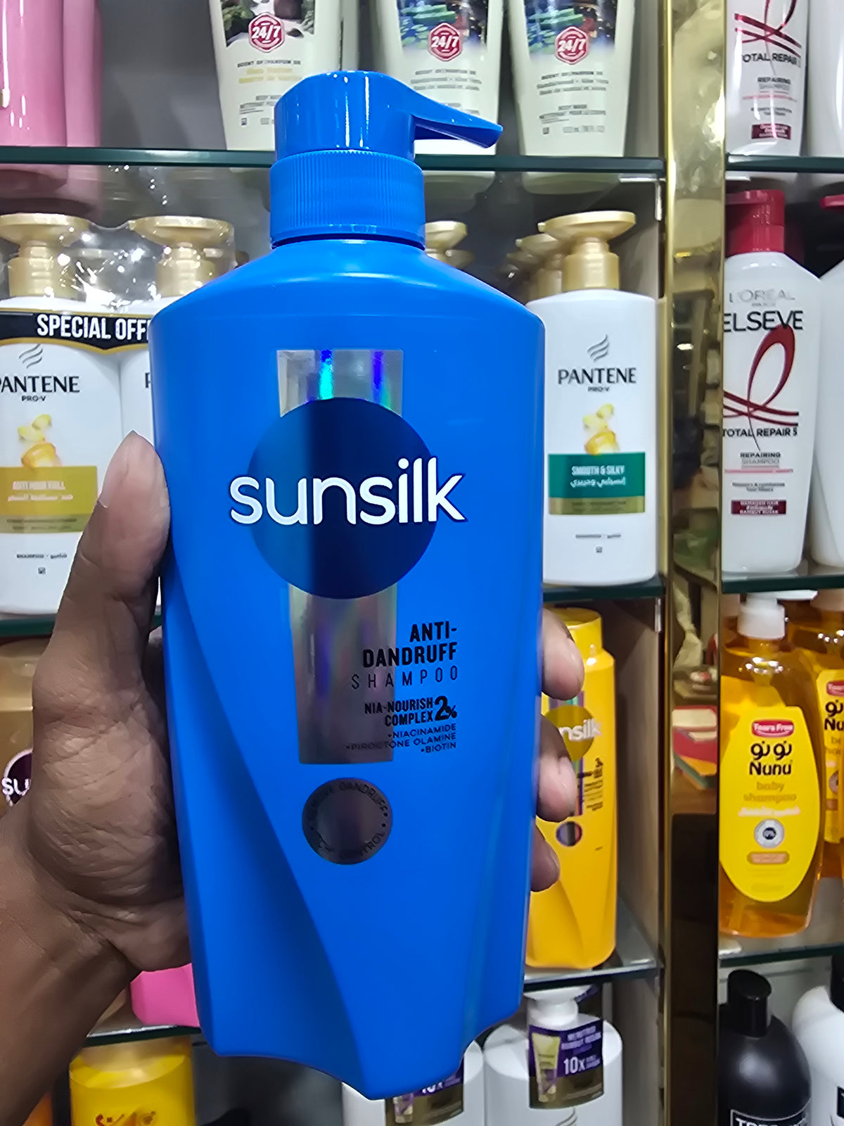 Sunsilk Anti Dandruff & Silky Nia-Nourish Complex 2% Shampoo, Niacinamide, Biotin, 625ml