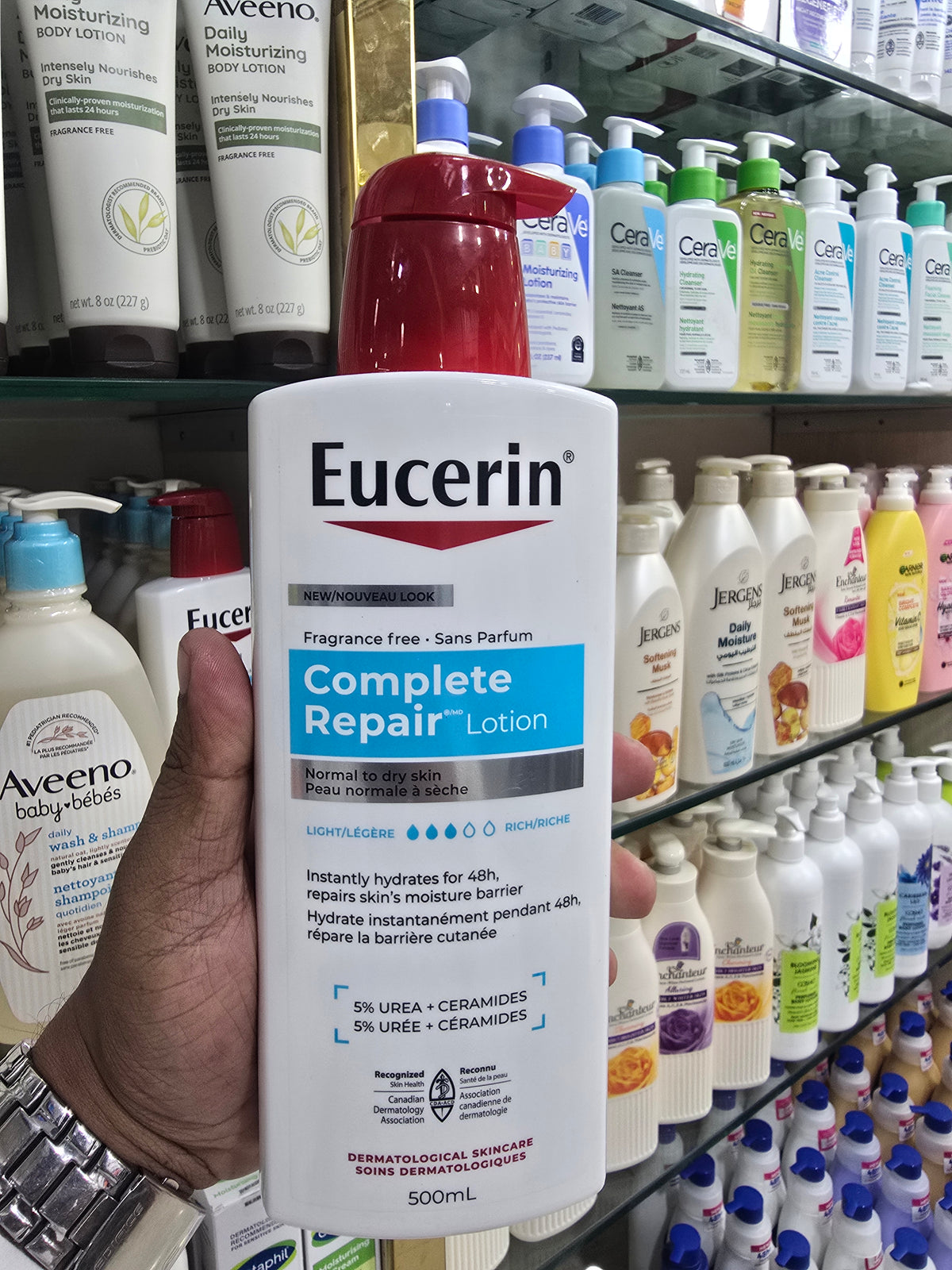 Eucerin Complete Repair Moisturizing Lotion, 5% Urea and Ceramides for Dry Skin, 500 mL
Current price is