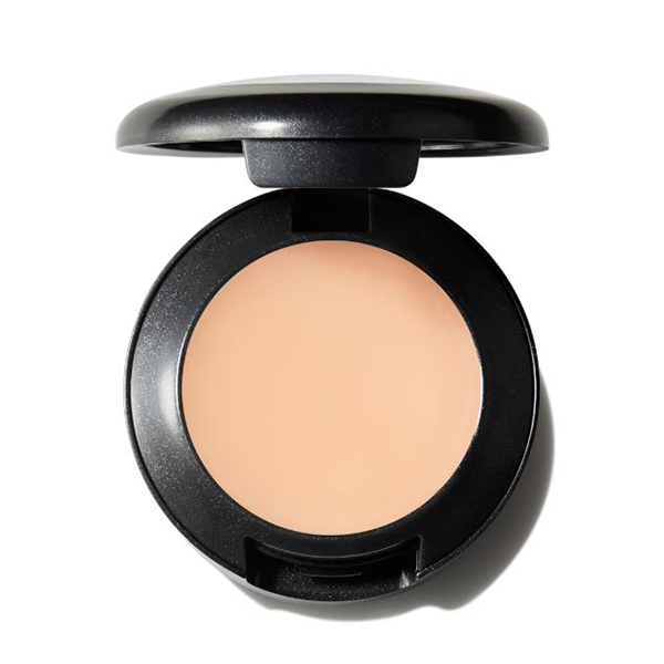 MAC Studio Finish Spf 35 Concealer - NC15 in bd