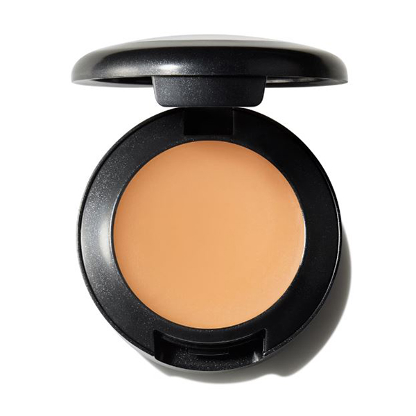 MAC Studio Finish Spf 35 Concealer - NC30 in bd